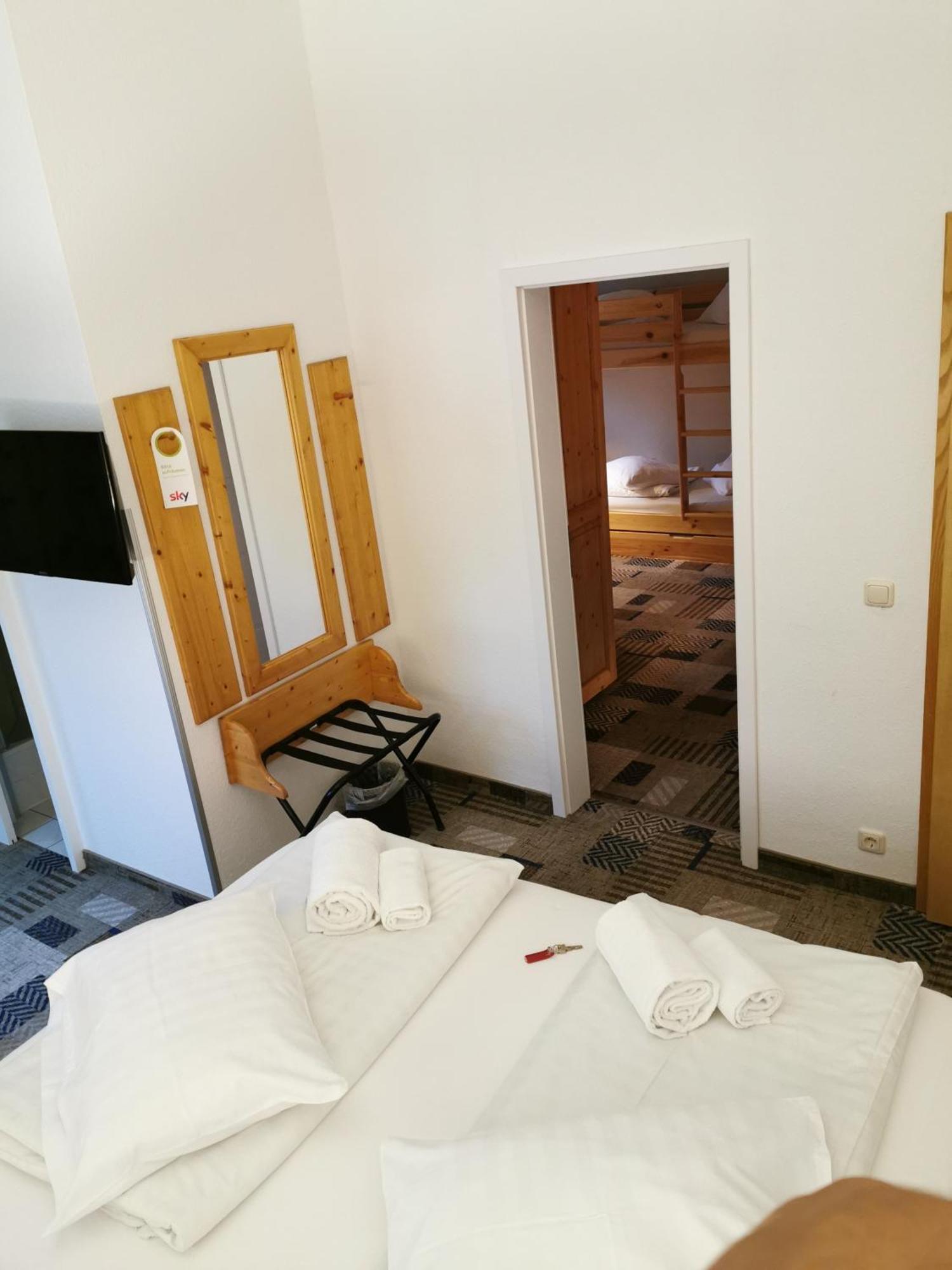 Hotel Miriquidi 奥泊维森塔尔 外观 照片